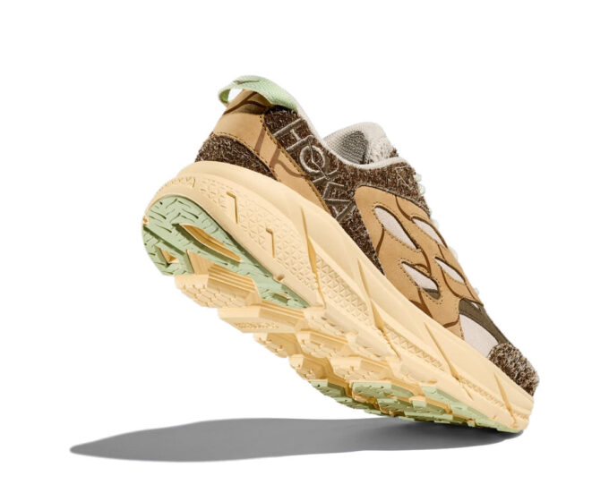 Clifton L Suede ‘Oat Milk Pollen’