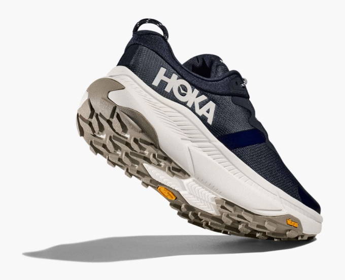 HOKA ONE ONE Stealth/Tech Mafate Three2