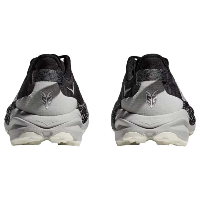 Speedgoat 6 ‘Polvere di stelle nere’